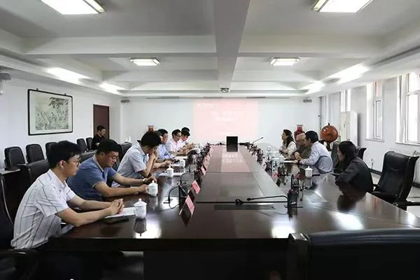 Wiley集团副总裁Jose R.Oliveira博士一行来新葡萄交流