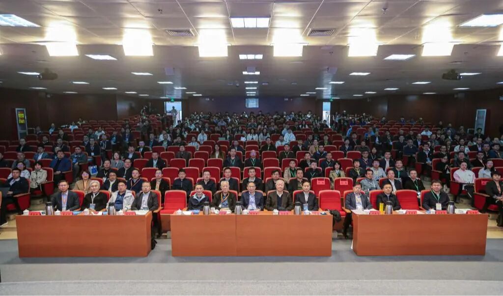 2025年水与风光能源开发学术研讨会在新葡萄召开